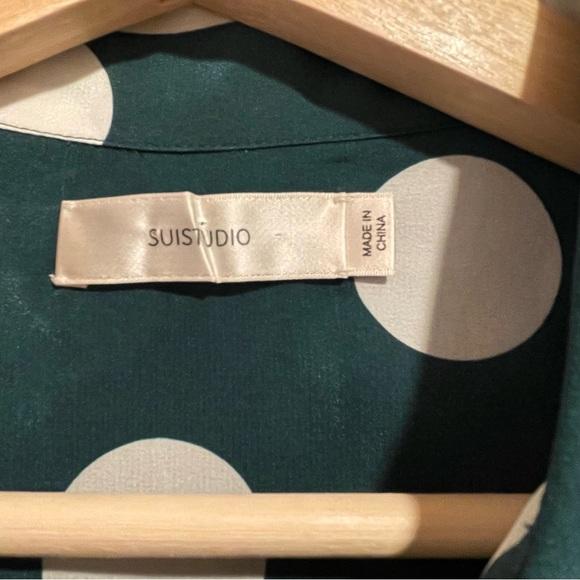 Suistudio Alec Polka Dot Silk Blouse NWOT - Picture 7 of 8